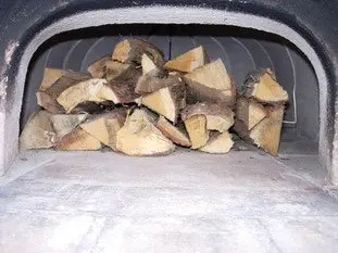 Four à pain : séchage du bois