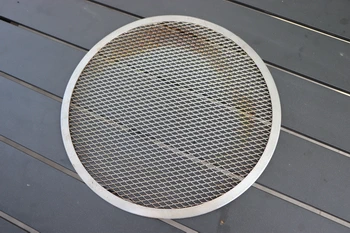 grille aluminium pour pizza