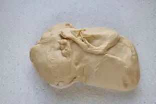 Pâte levée feuilletée (pâte à croissants) : Photo de l'étape 6
