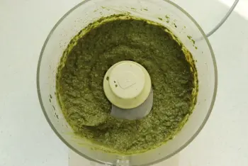 Pesto de feuilles de betteraves