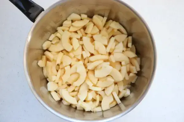 Compote de pommes à la verveine