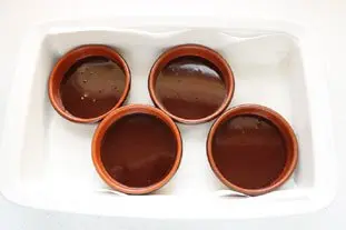 Crèmes brûlées vanille-chocolat : etape 25