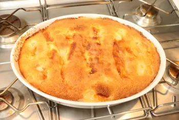 Clafoutis aux abricots et crème d'amandes