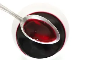 Fraises à la réduction de vin rouge thym et citron