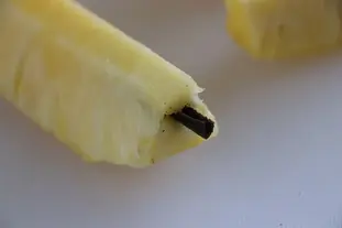 Ananas Victoria confit au miel et aux épices : Photo de l'étape 4