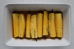 Ananas Victoria confit au miel et aux épices : Photo de l'étape 5