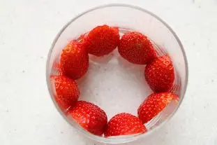 Verrines fraises-kiwis crème de mascarpone