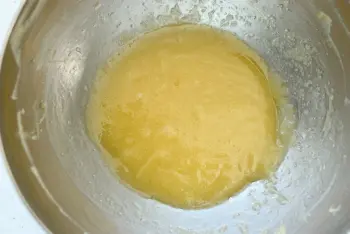 Gâteau aux pommes caramélisées d'Antoinette