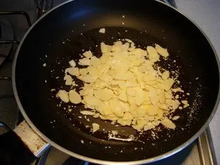 Fins chaussons aux pommes et amandes : Photo de l'étape 4