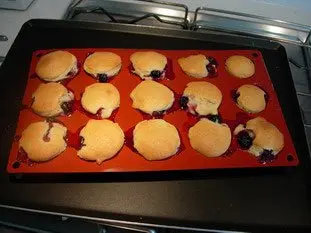 Muffins amandes-cassis : etape 25