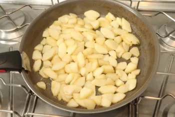 Poires rôties et mousse mascarpone à la verveine : Étape 5