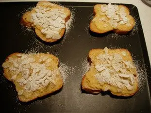 Tranches de brioche à la crème d'amandes : Photo de l'étape 6