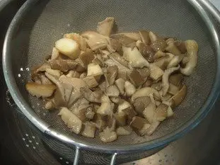 Poêlée de champignons, oignons nouveaux et jambon cru : Photo de l'étape 9