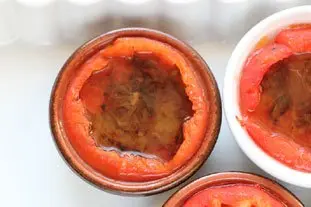 Oeufs en coque de tomate : Photo de l'étape 5