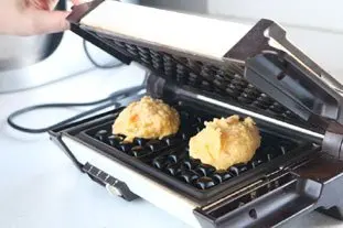 Gaufres de pommes de terre au saumon fumé : Photo de l'étape 7
