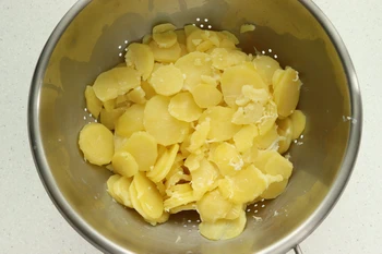 Gratin de pommes de terre et brocolis : Photo de l'étape 1
