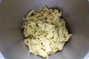 Gâteau de pommes de terre : etape 25