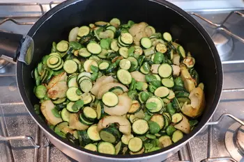 Petits légumes verts en sauce Mornay