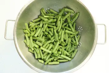 Haricots verts à la tomate et au cheddar