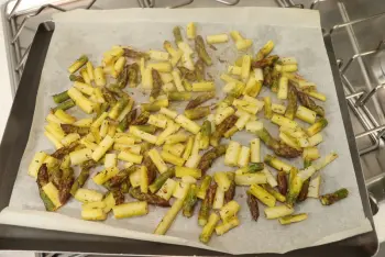 Asperges vertes rôties au citron et parmesan : Étape 9
