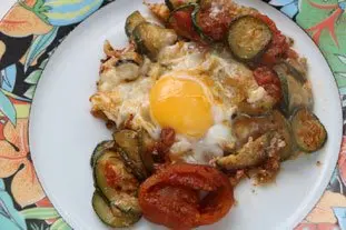 Oeufs tomates-courgettes