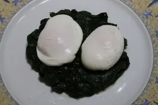 Oeufs pochés aux épinards et lait de Comté : Photo de l'étape 8