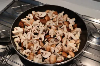 Œufs cassés aux champignons