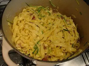 Tagliatelles et spaghetti de courgettes façon carbonara : Photo de l'étape 13
