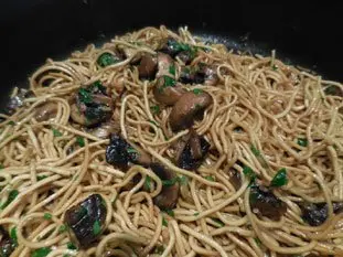 Spaghetti aux champignons : etape 25