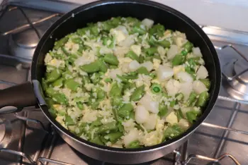Riz sauté aux navets et petits pois nouveaux