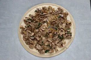 Tarte fine aux champignons : Photo de l'étape 4