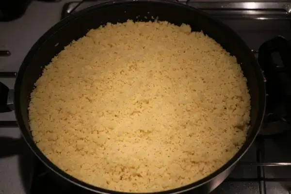 Galette de semoule aux poireaux