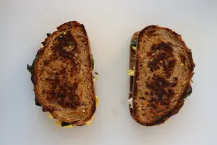 Grilled cheese oeuf et épinards : Photo de l'étape 8