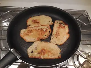 Tartine aux épinards et béchamel : Photo de l'étape 2