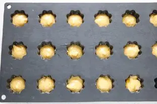 Petites madeleines salées aux 2 fromages : Photo de l'étape 5
