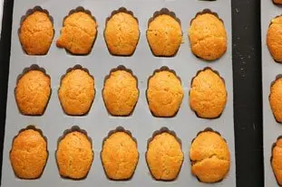Petites madeleines salées aux 2 fromages : Photo de l'étape 6