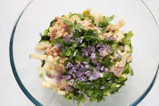 Salade mélangée de printemps : etape 25