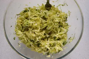 Salade citronnée de choux et pommes de terre : Photo de l'étape 5