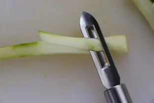 Salade d'asperges vertes à cru : Photo de l'étape 2