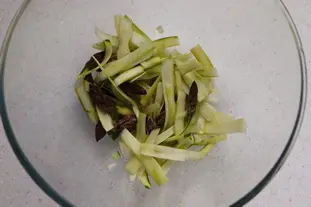 Salade d'asperges vertes à cru : etape 25