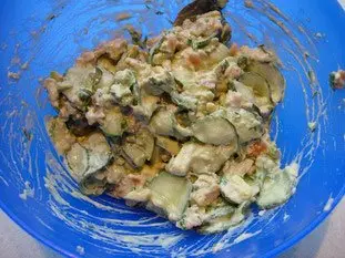 Salade mélangée concombre et saumon : Photo de l'étape 5
