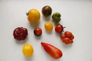 Salade multi-tomates : Photo de l'étape 1