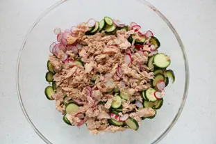 Salade de courgettes croquantes et champignons : Photo de l'étape 4