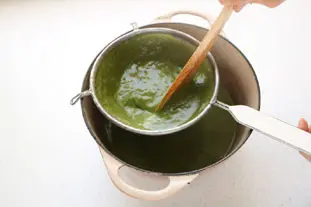 Soupe très verte et très peu chère : Photo de l'étape 11