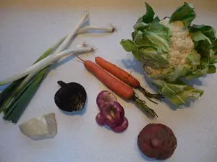 Potage crémeux aux légumes d'hiver : Photo de l'étape 1