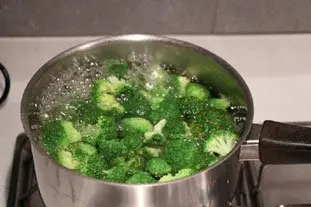 Bouillon léger aux brocoli