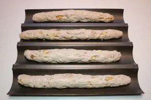 Pain gourmand au Comté et aux noix : Photo de l'étape 9