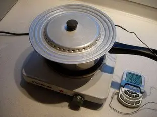 Il faut toujours couvrir une casserole d'eau qui chauffe : Photo de l'étape 3