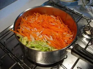 Pétales de poisson, julienne de légumes et beurre blanc : Photo de l'étape 9