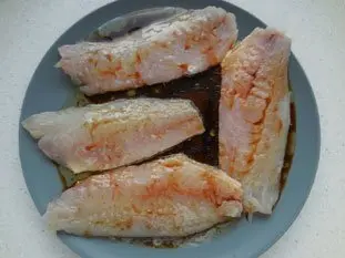 Filets de pageots marinés au soja : Photo de l'étape 4